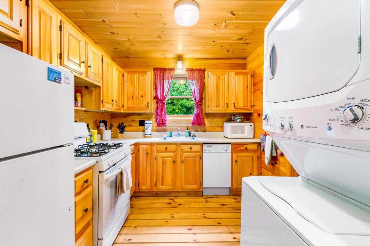 Lost Pond Cabin Schroon Lake Exterior photo