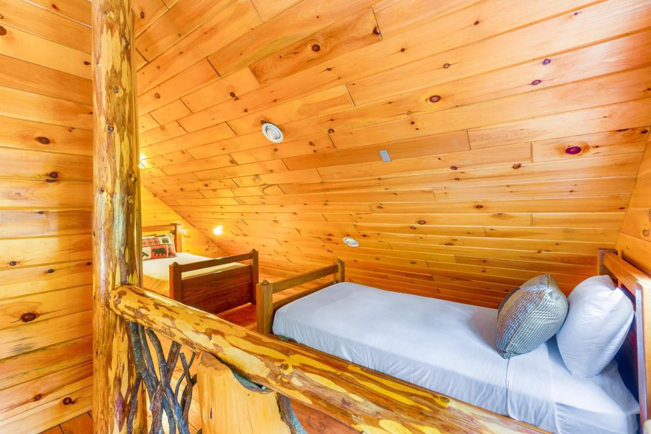 Lost Pond Cabin Schroon Lake Exterior photo